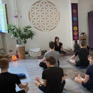 Teen Yoga bei SamYoga Berlin